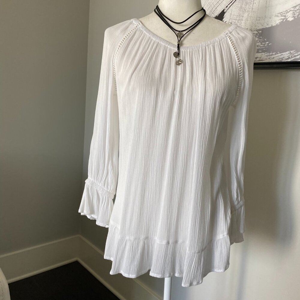 Flowy White INC Top